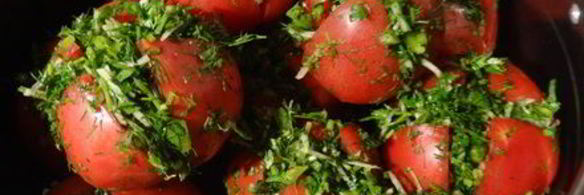 малосольные помидоры с зеленью