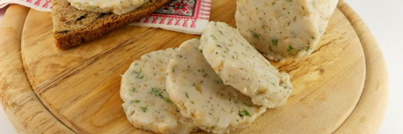 Сало, перекрученное с чесноком