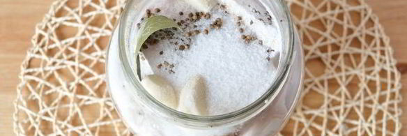 сало в рассоле в банке