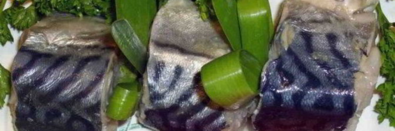 Слабосоленая скумбрия по-домашнему