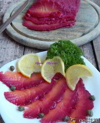 Свекольный гравлакс — малосольный лосось