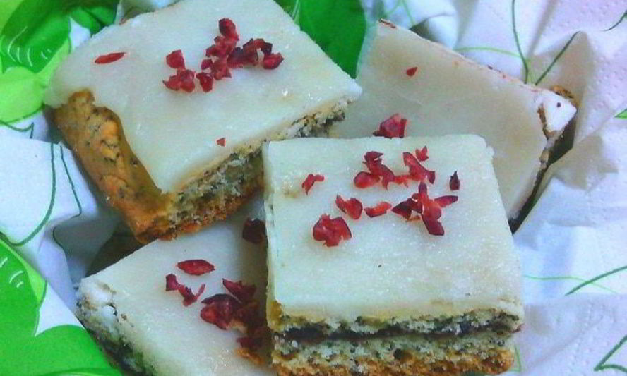 Рецепт маковых квадратиков с вареньем