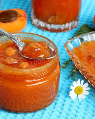 Варенье из абрикосов с ядрышками из косточек на зиму