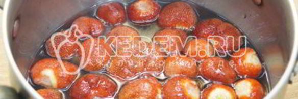 варенье из клубники с целыми ягодами