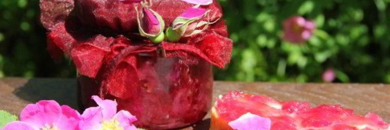 Варенье из лепестков шиповника