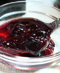 Варенье-пятиминутка из смородины с имбирем