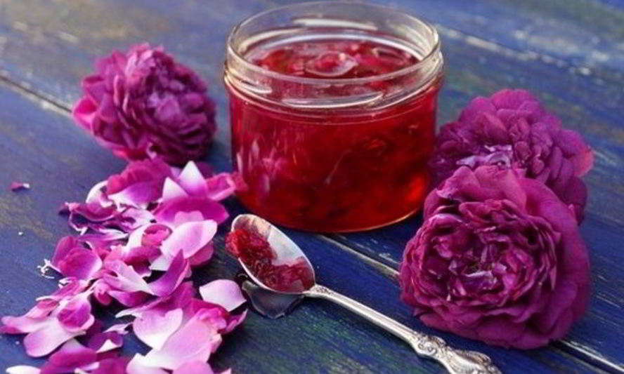 Рецепт варенья с лимоном из лепестков розы