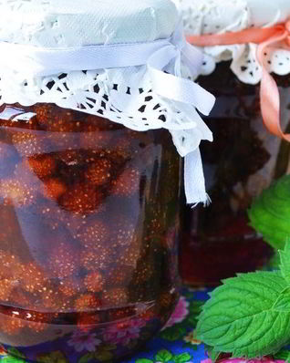 Земляничное варенье с мятой