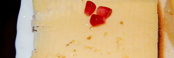 бутерброд с ананасом и сыром