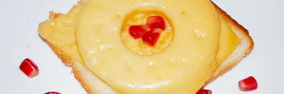 бутерброд с ананасом и сыром