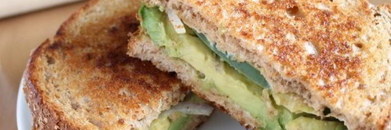 Бутерброд с авокадо