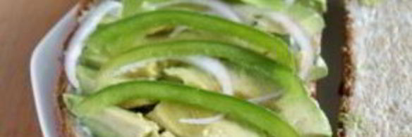 бутерброд с авокадо