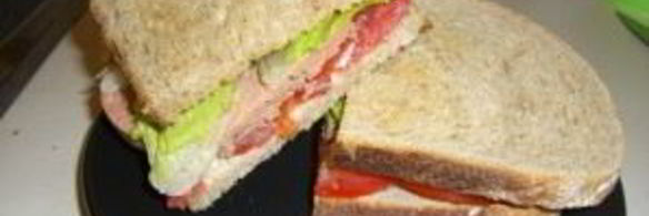 бутерброд с колбасой