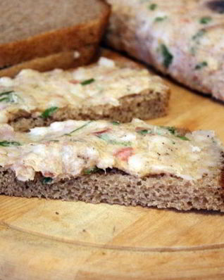 Бутербродная намазка из сала с чесноком