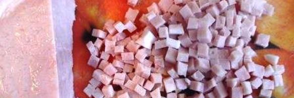 бутербродный тортик с окороком и яйцом