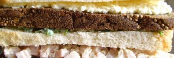 бутербродный тортик с окороком и яйцом