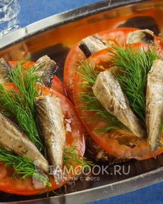 Бутерброды Балтийский моряк со шпротами