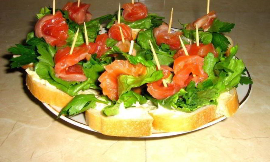 Рецепт бутербродов на шпажках