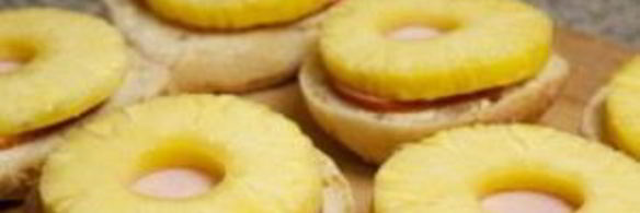 бутерброды с ананасом и сыром