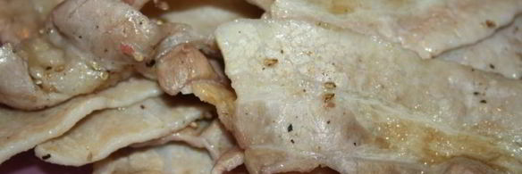 бутерброды с беконом и зеленым луком на мангале