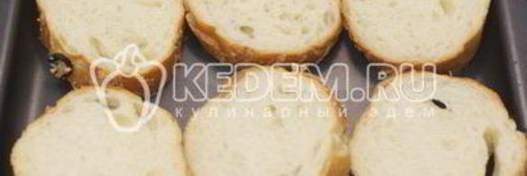 бутерброды с фаршем и томатным соусом