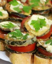 Бутерброды с кабачками и помидорами