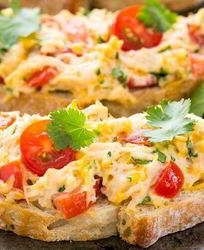 Бутерброды с консервированной курицей