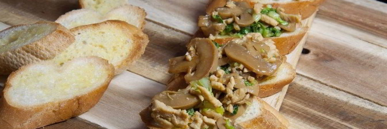 Бутерброды с курицей и шампиньонами