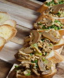 Бутерброды с курицей и шампиньонами