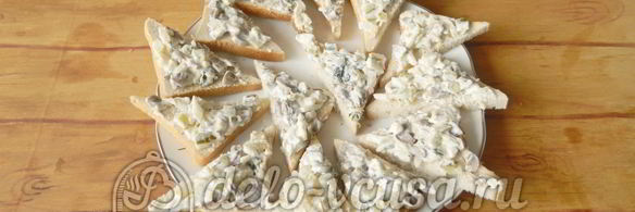 бутерброды с шампиньонами и сыром