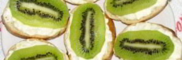 бутерброды с сыром и киви