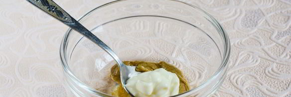 бутерброды со шпротами и икрой