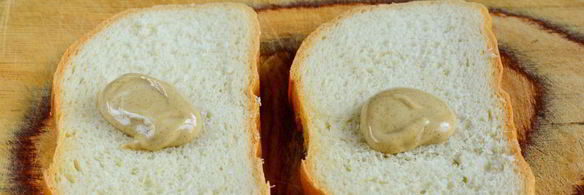 бутерброды со шпротами и икрой