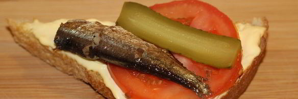 бутерброды со шпротами