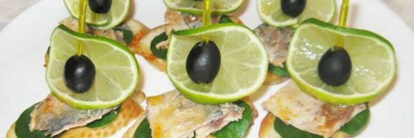 Бутерброды со скумбрией Лодочки