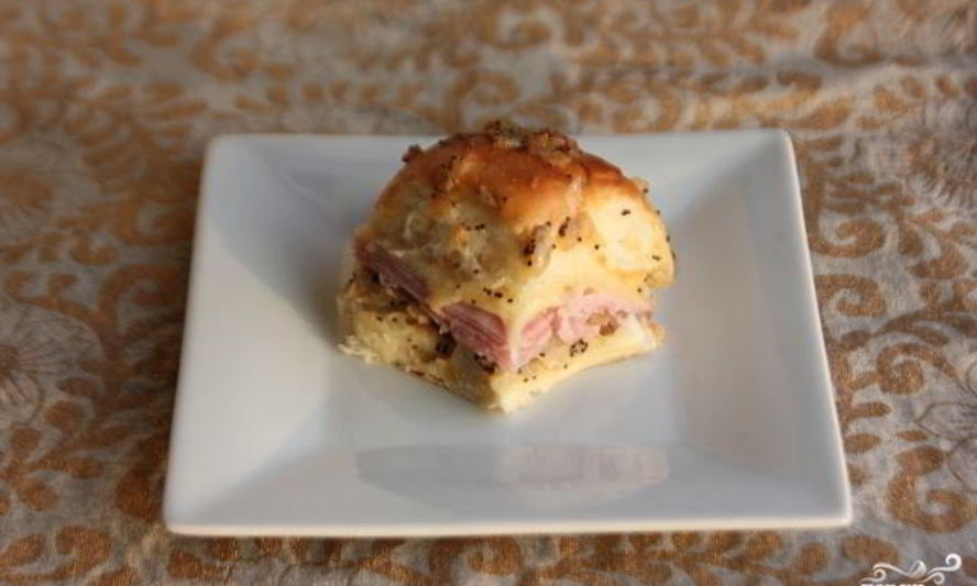 Рецепт горячих бутербродов на праздничный стол