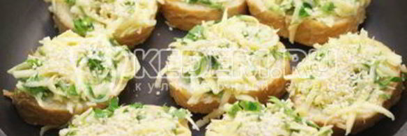 горячие бутерброды с сыром и зеленью