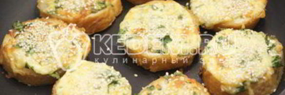 горячие бутерброды с сыром и зеленью