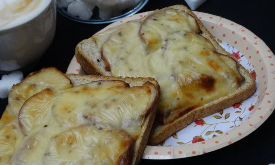 Рецепт горячего бутерброда яблочное утро