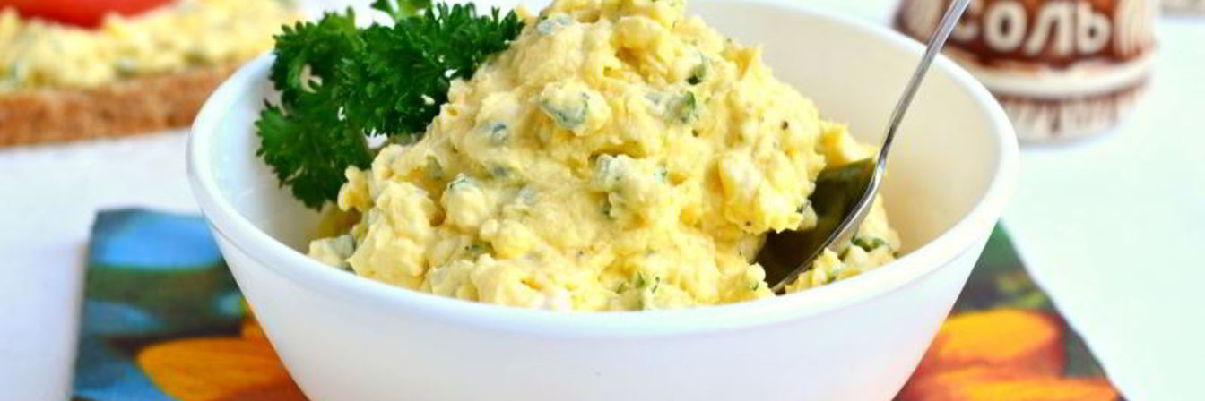 Намазка для бутербродов из вареных желтков и плавленого сыра