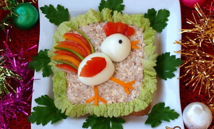 Рецепт новогоднего бутерброда петушок