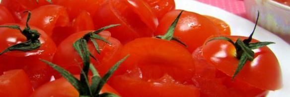 черри, фаршированные сливочным сыром с зеленью