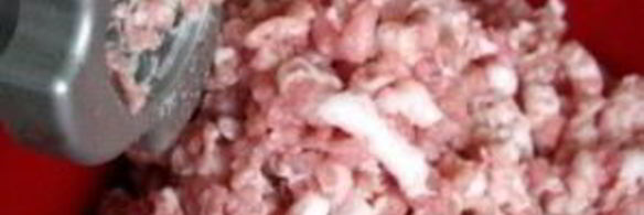 домашняя колбаса в кишках