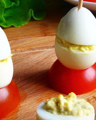 Фаршированные перепелиные яйца