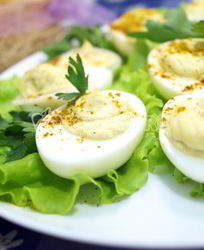 Фаршированные яйца Карри