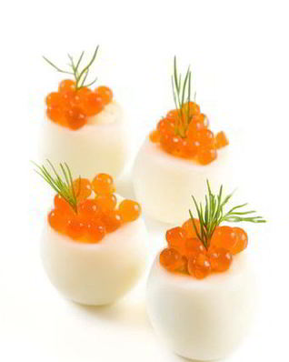Яйца, фаршированные икрой