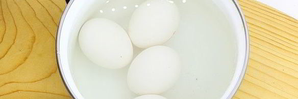 яйца, фаршированные крабовыми палочками