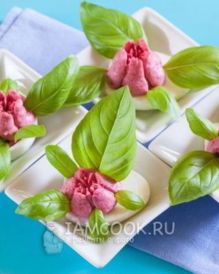 Яйца, фаршированные сельдью