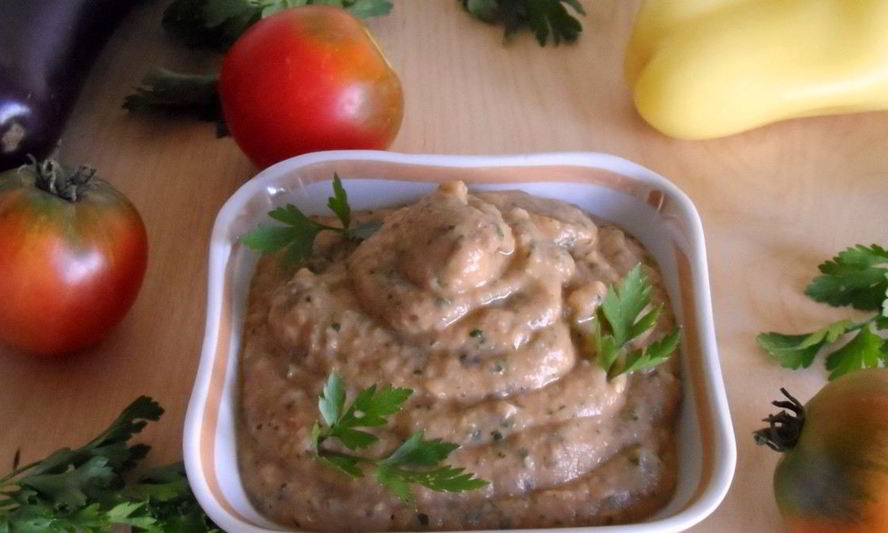 Рецепт икры из баклажанов с болгарским перцем и чесноком