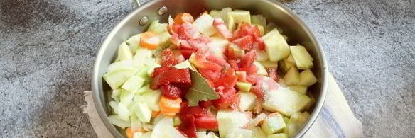 кабачковая икра на сковороде